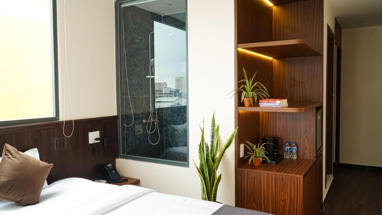 Bros Hotel Ho Chi Minh City Exterior photo