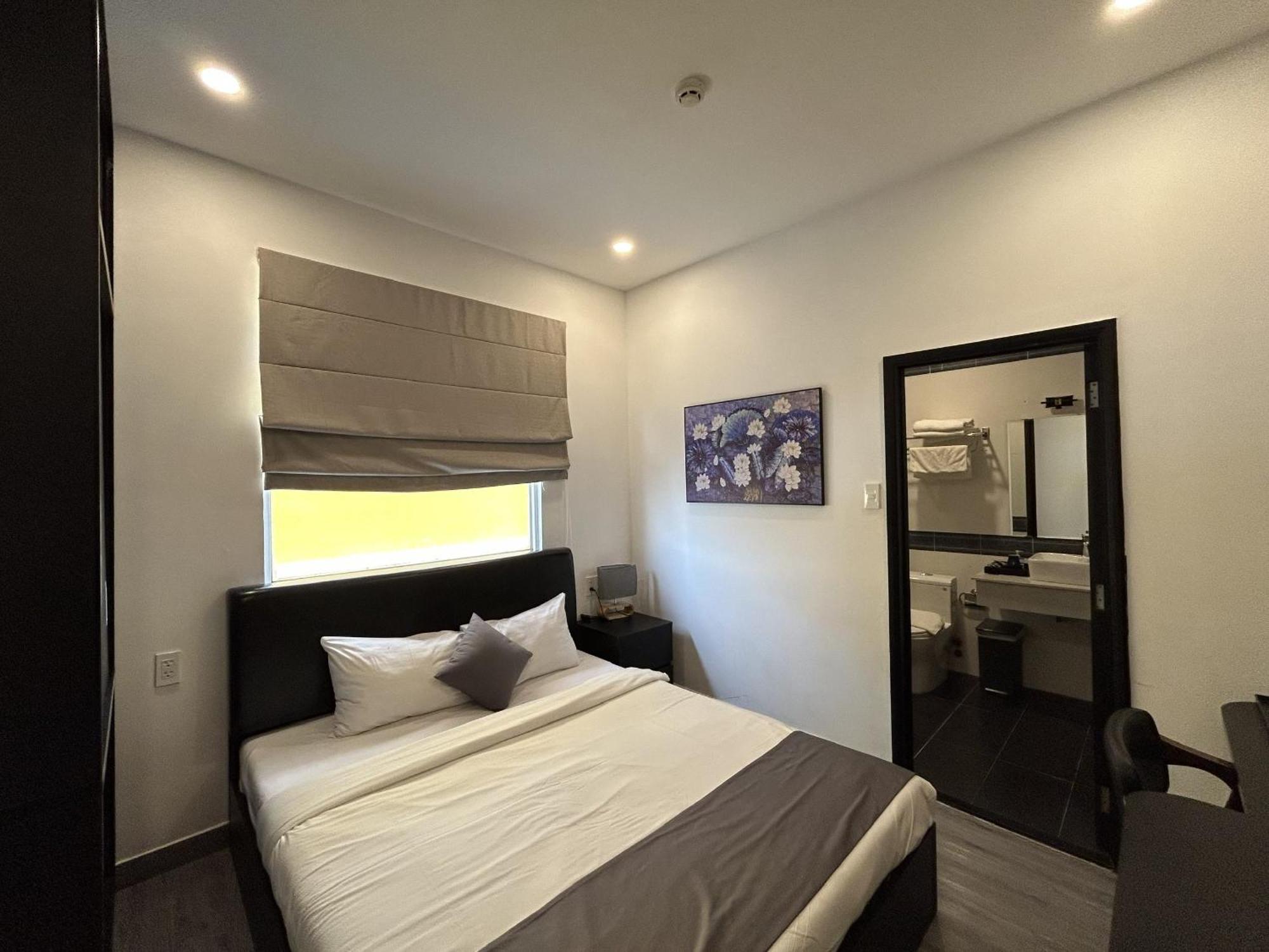 Bros Hotel Ho Chi Minh City Exterior photo