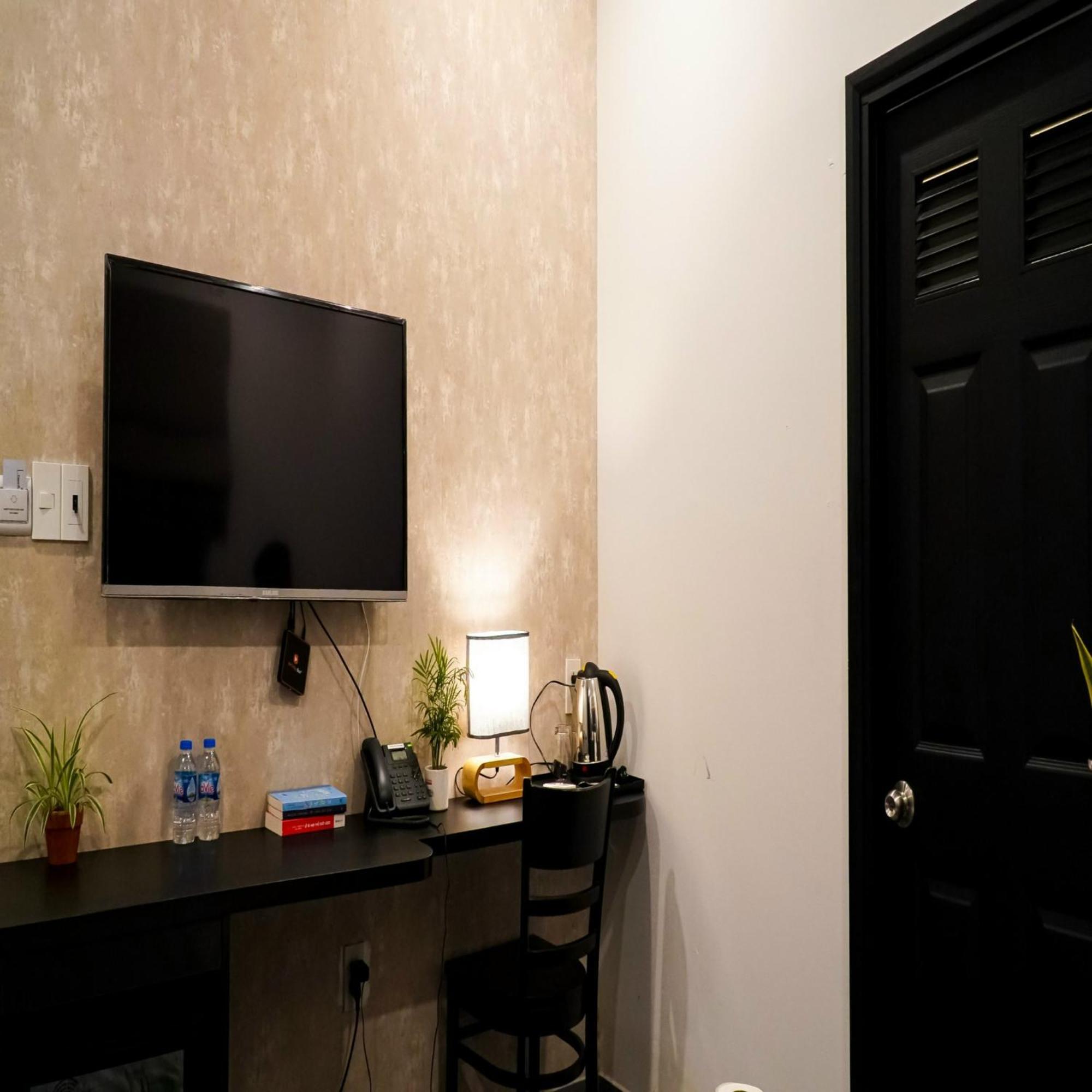 Bros Hotel Ho Chi Minh City Exterior photo